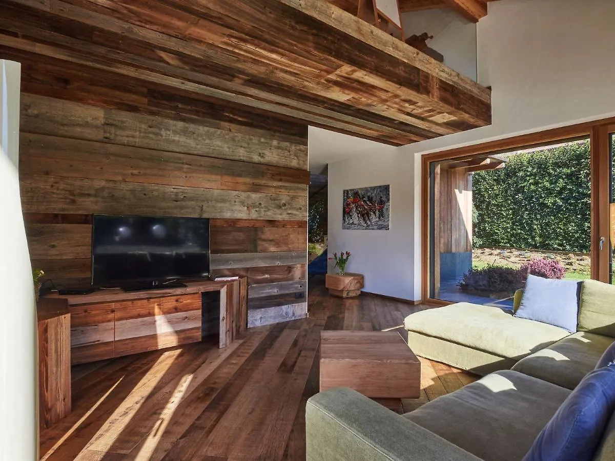 Villa Locazione Turistica Woodhouse Colico Italia